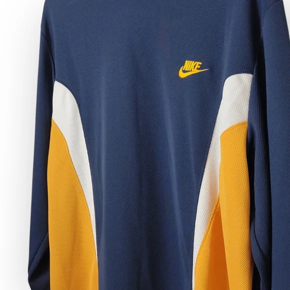 Vintage Nike Grey Tag Longsleeve Shirt - Picture 4 of 5